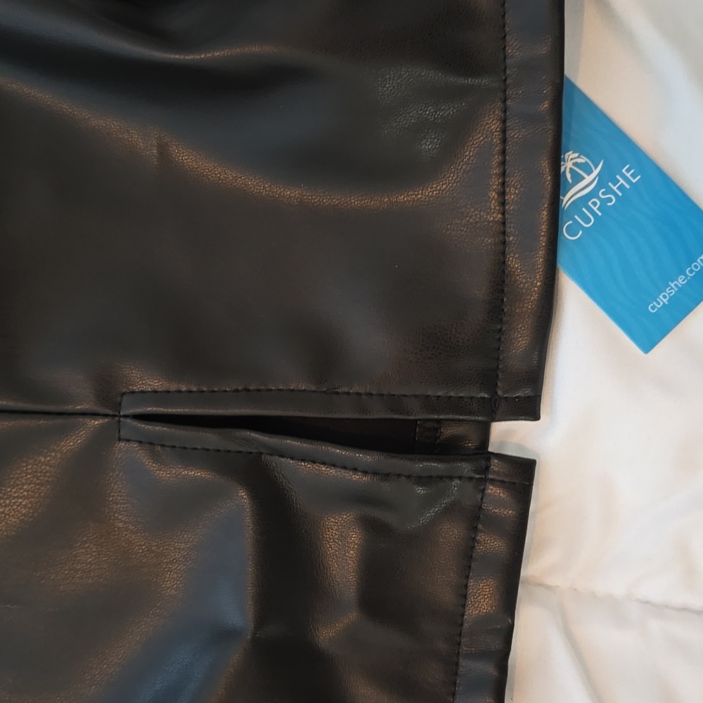 🍉 NWT Cupshe Vegan Leather Black Skirt XL - Picture 6 of 8
